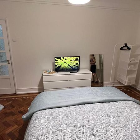 Habitacion Privada Para 3 Grande Con Balcon Lisboa Εξωτερικό φωτογραφία