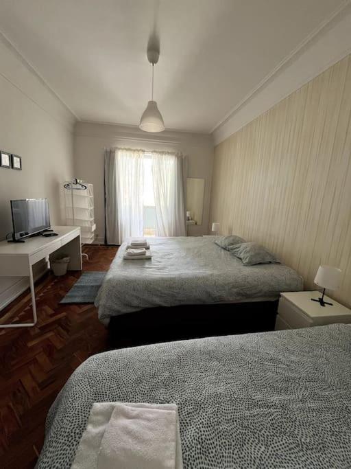 Habitacion Privada Para 3 Grande Con Balcon Lisboa Εξωτερικό φωτογραφία