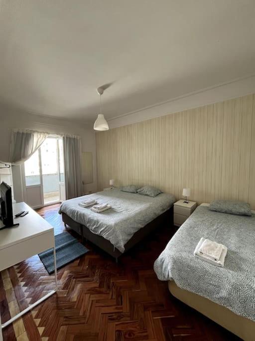 Habitacion Privada Para 3 Grande Con Balcon Lisboa Εξωτερικό φωτογραφία